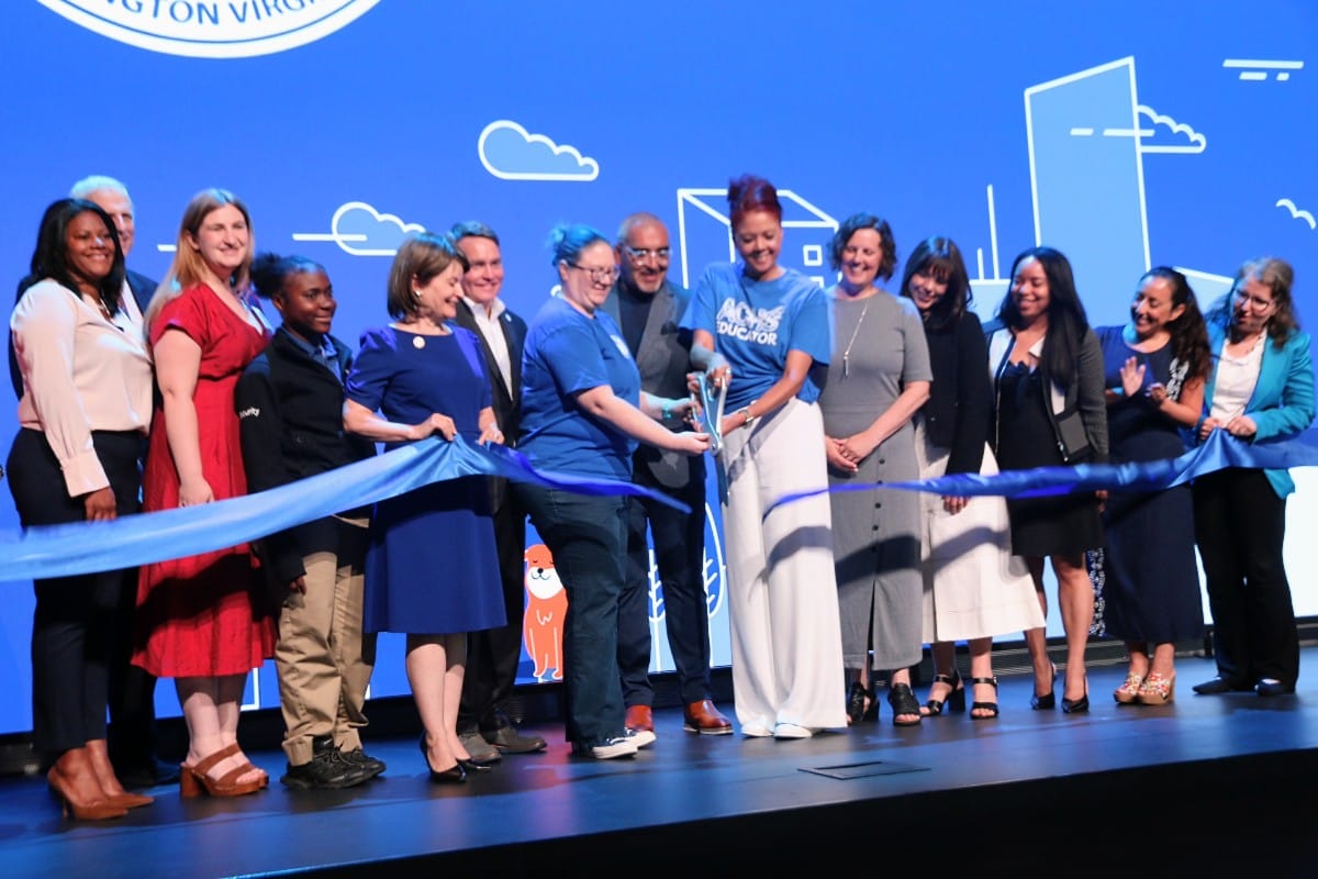 Ceremonial-ribbon-cutting-for-new-Arlington-Community-High-School-staff-photo-by-Scott-McCaffrey